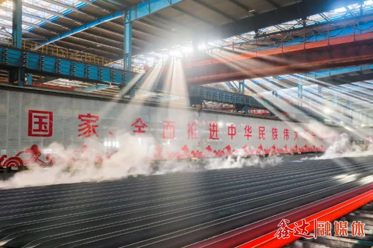 直擊現(xiàn)場丨精益管理“煉”真章，軋鋼總廠型鋼產(chǎn)線煥新啟航！